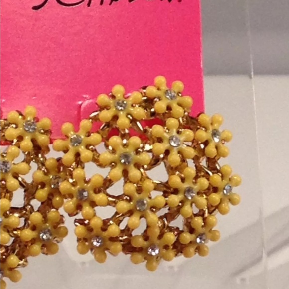 Betsey Johnson Orange Flower Button Earrings - Picture 3 of 5